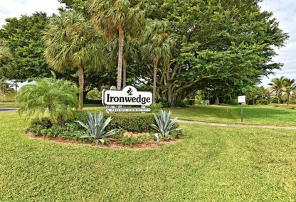 Ironwedge townhomes in boca raton florida